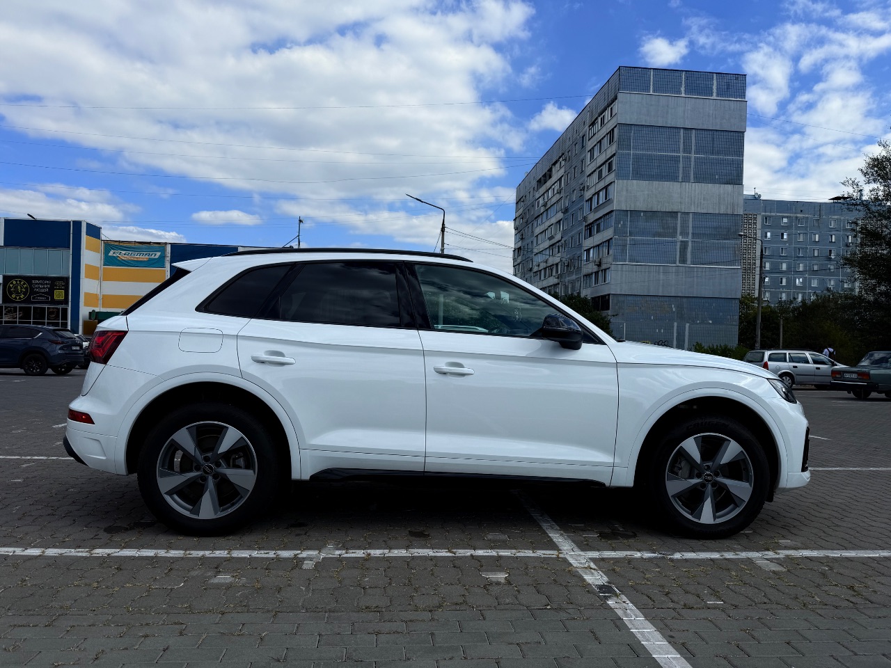 Audi Q5 - фото 3