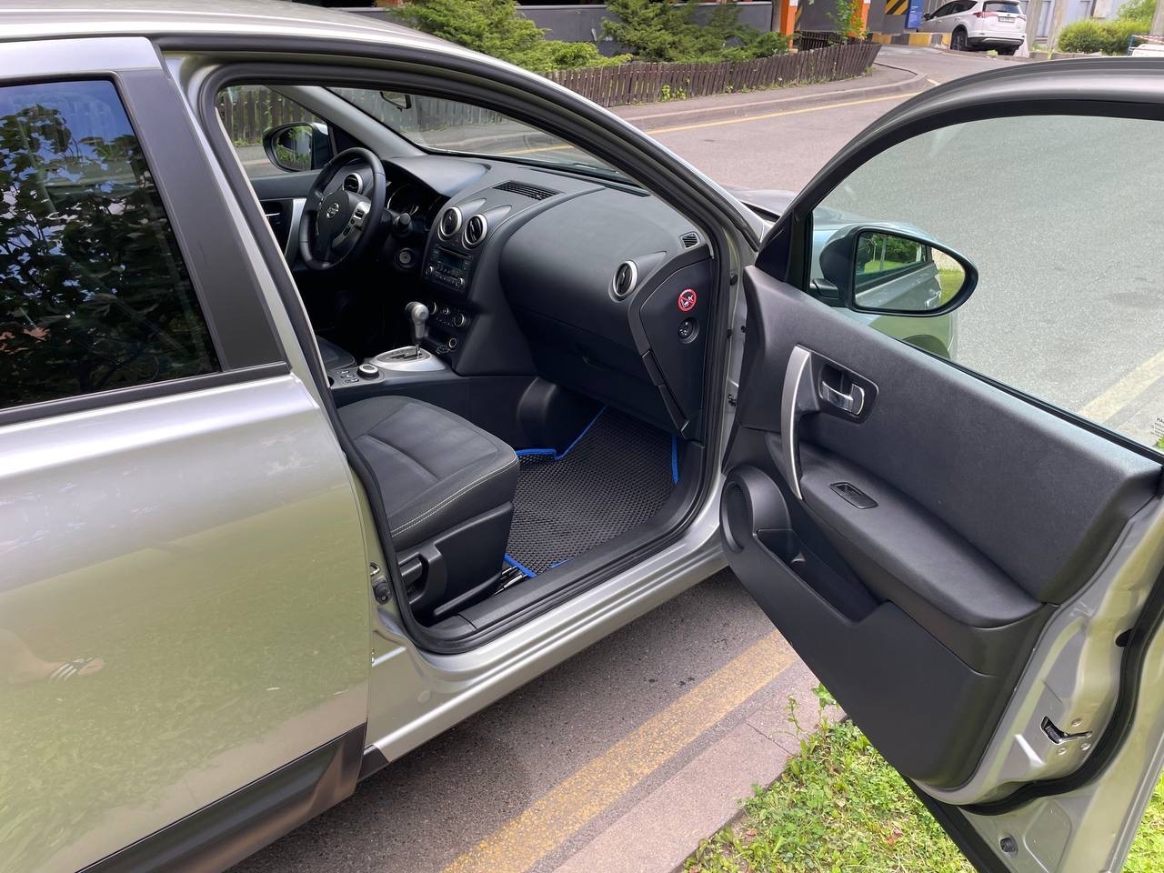 Nissan Qashqai - фото 1