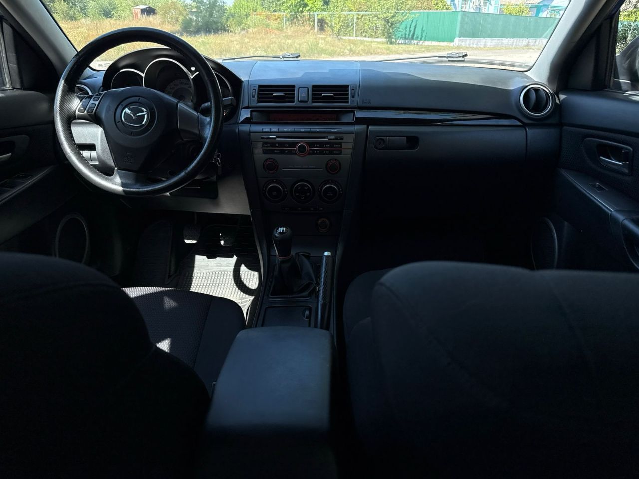 Mazda 3 - фото 14