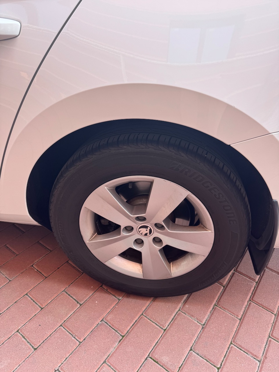 Skoda Superb - фото 11