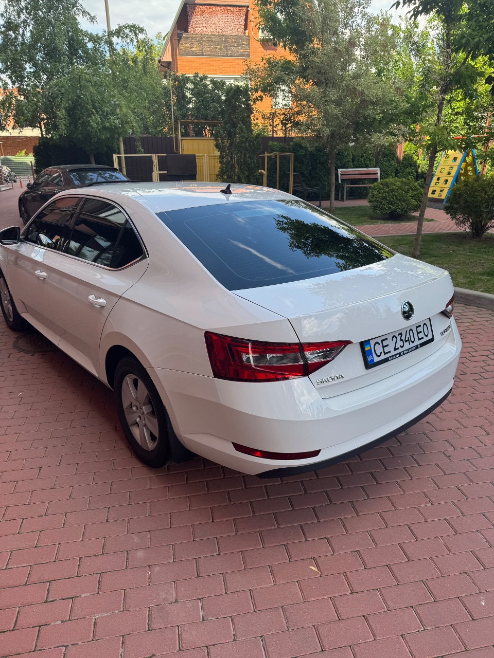 Skoda Superb - фото 10