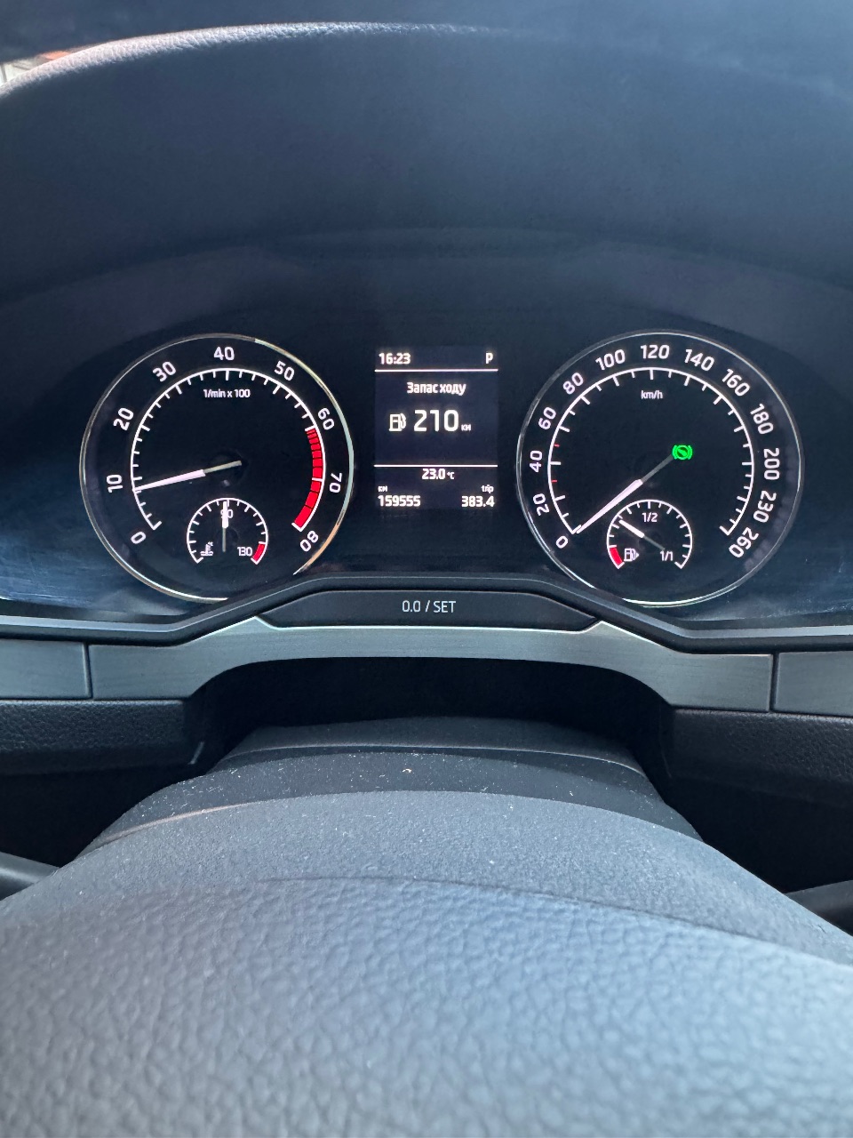 Skoda Superb - фото 32