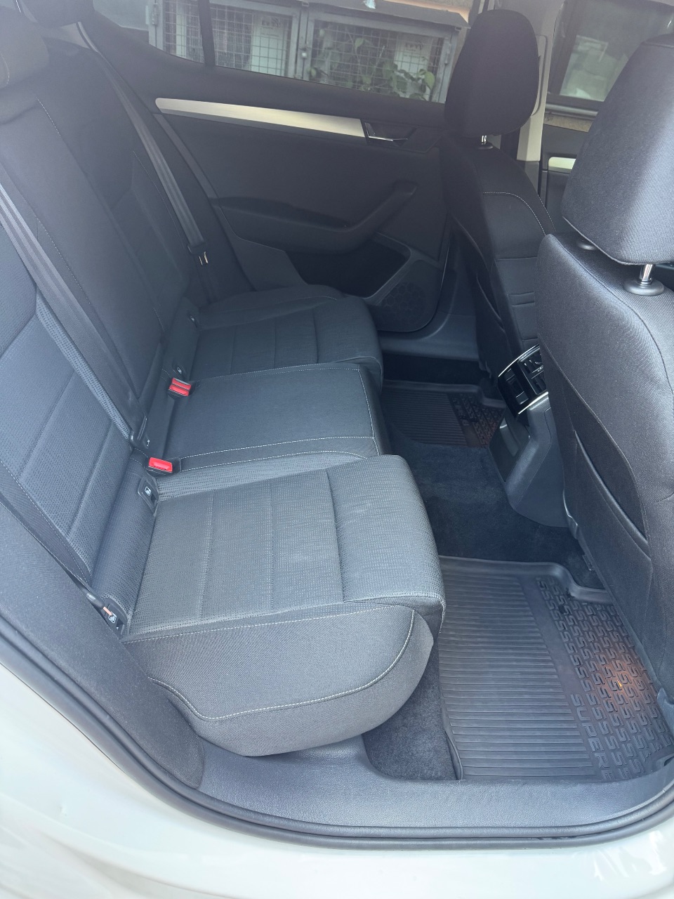 Skoda Superb - фото 22