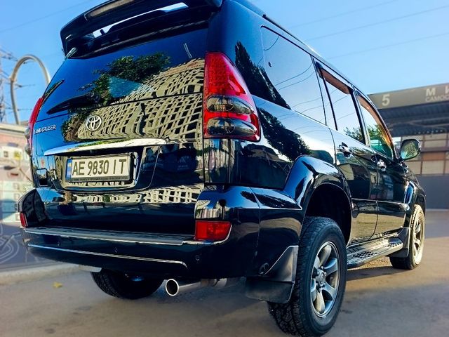 Toyota Land Cruiser - фото 1
