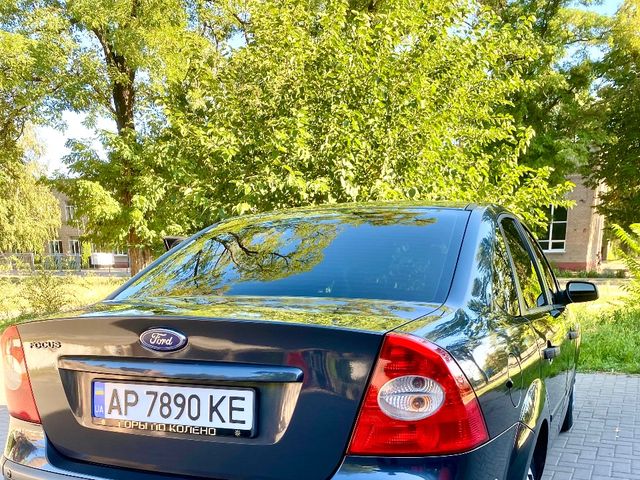 Ford Focus - фото 2