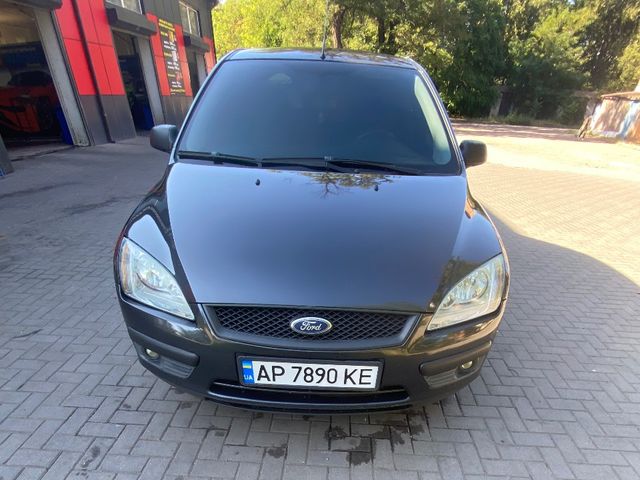 Ford Focus - фото 1