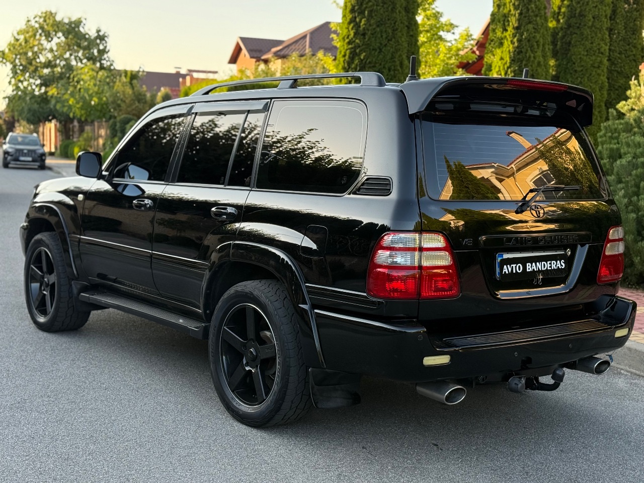 Toyota Land Cruiser - фото 3