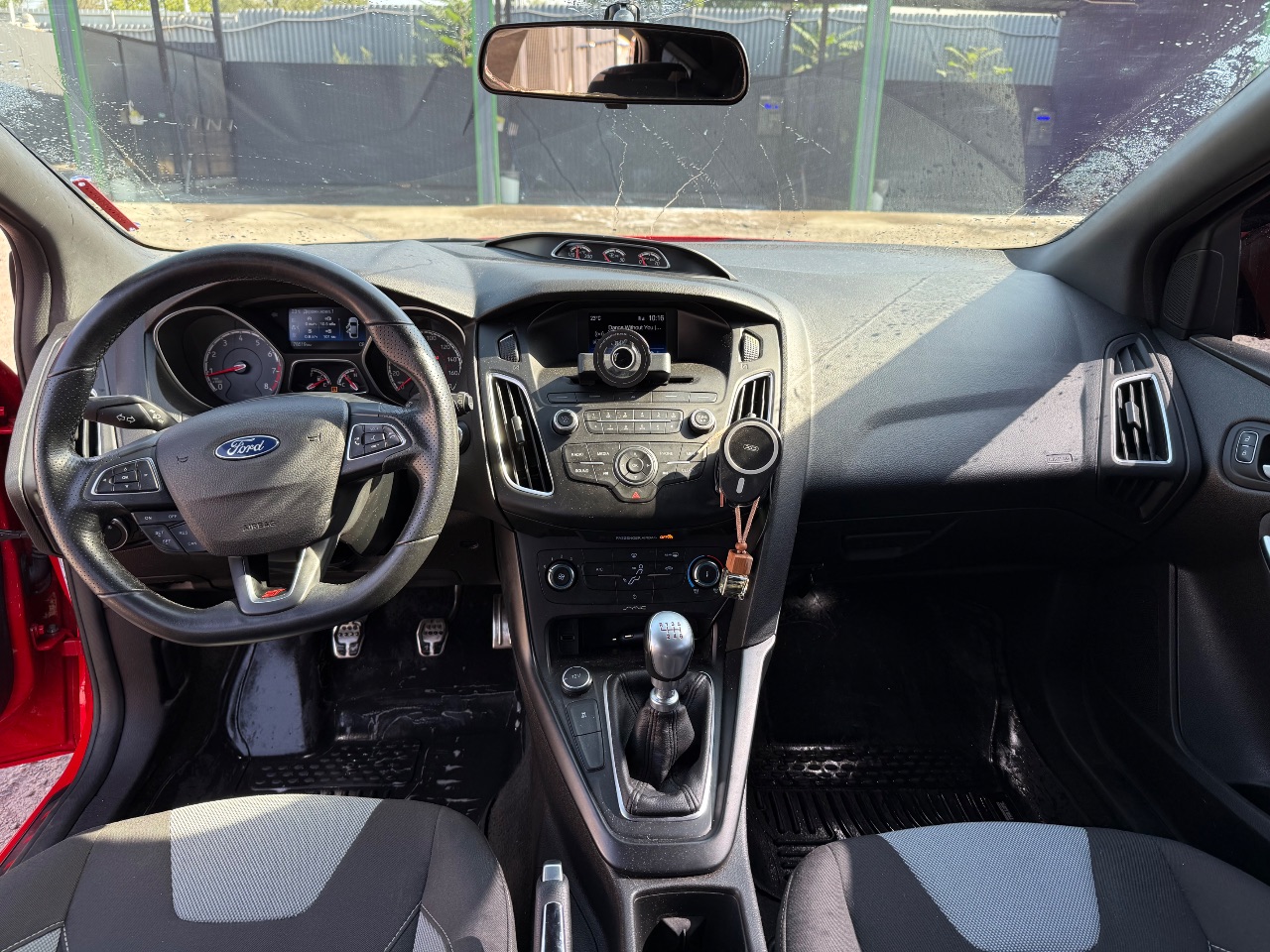 Ford Focus ST - фото 5