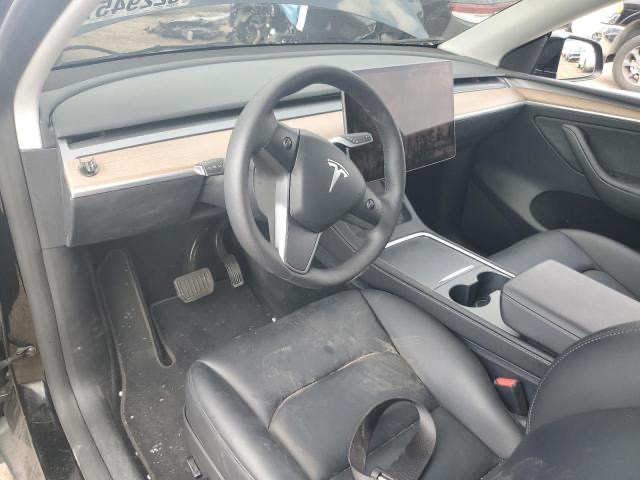 Tesla Model Y - фото 8