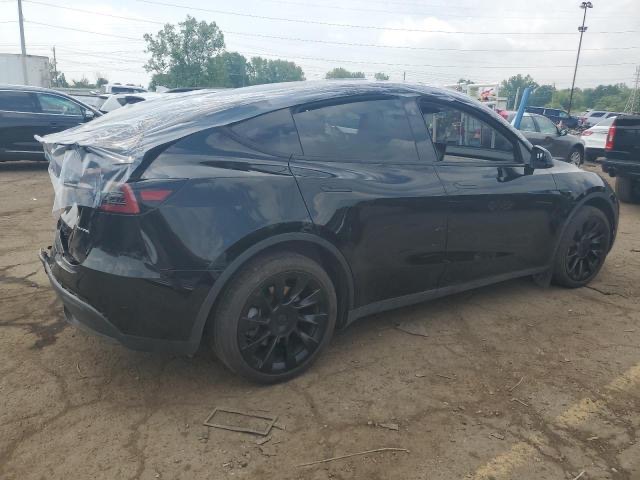Tesla Model Y - фото 3