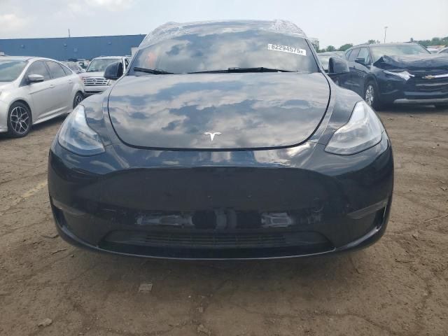 Tesla Model Y - зображення 5