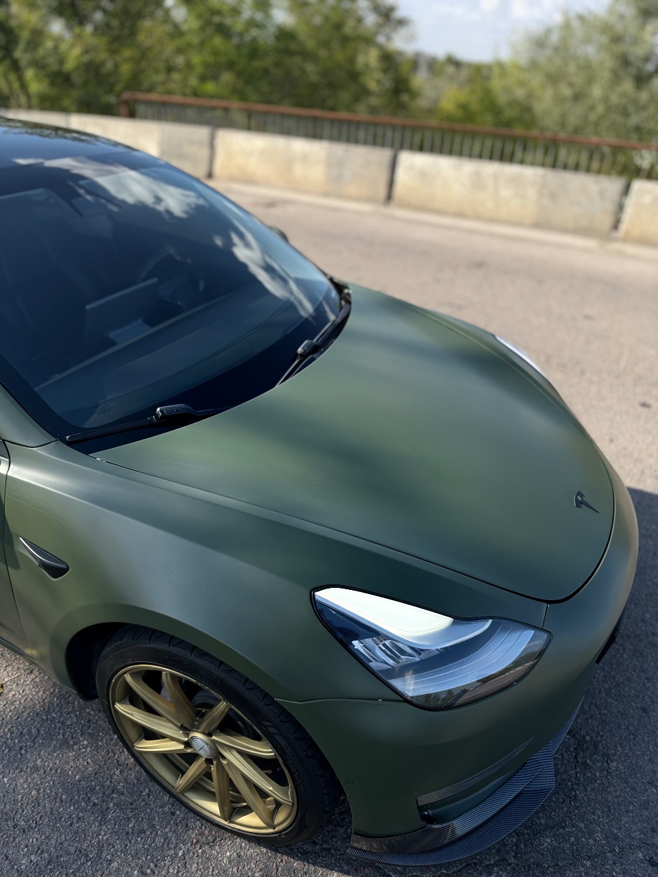 Tesla Model 3 - фото 5