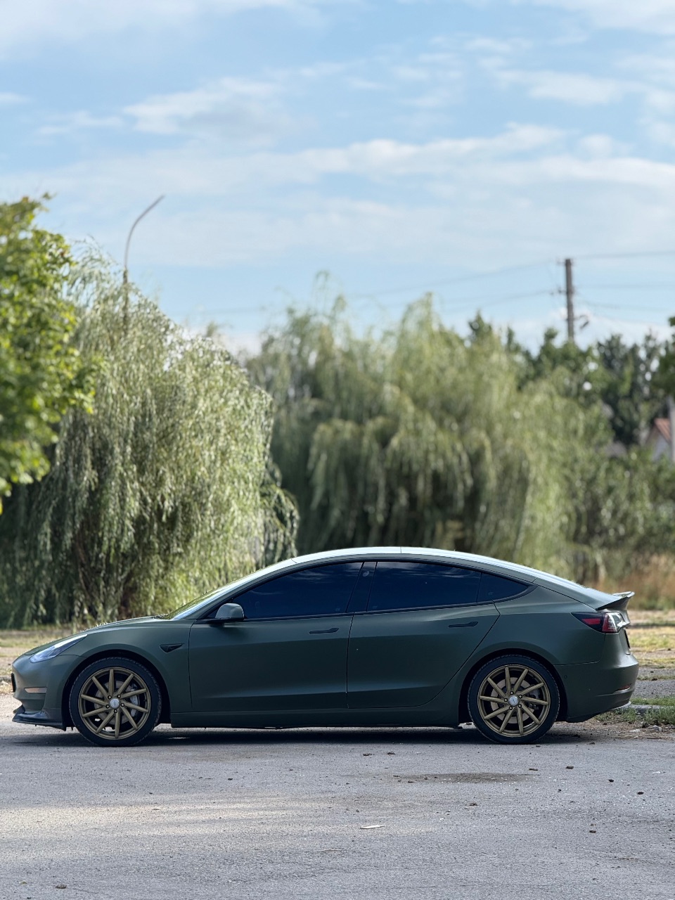 Tesla Model 3 - фото 10
