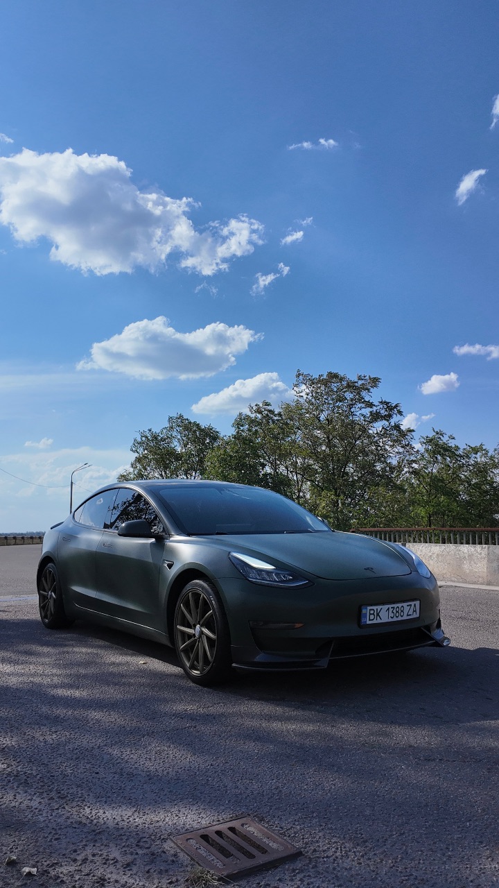 Tesla Model 3 - фото 4