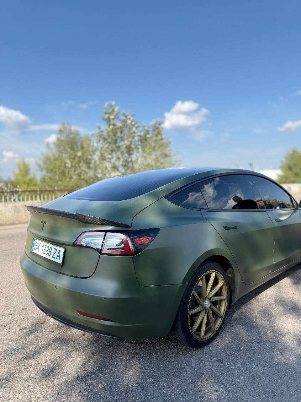 Tesla Model 3 - фото 16