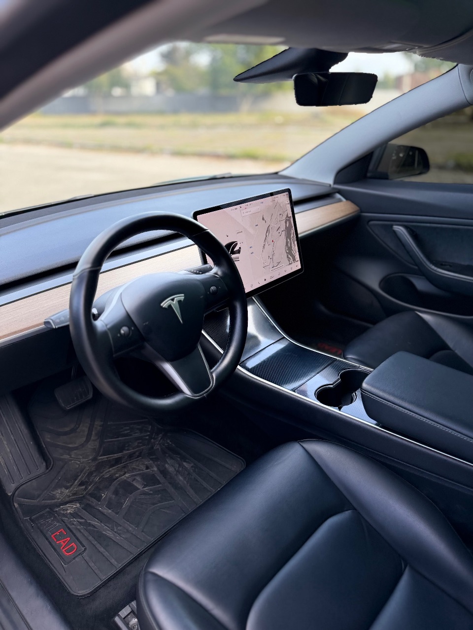 Tesla Model 3 - фото 24