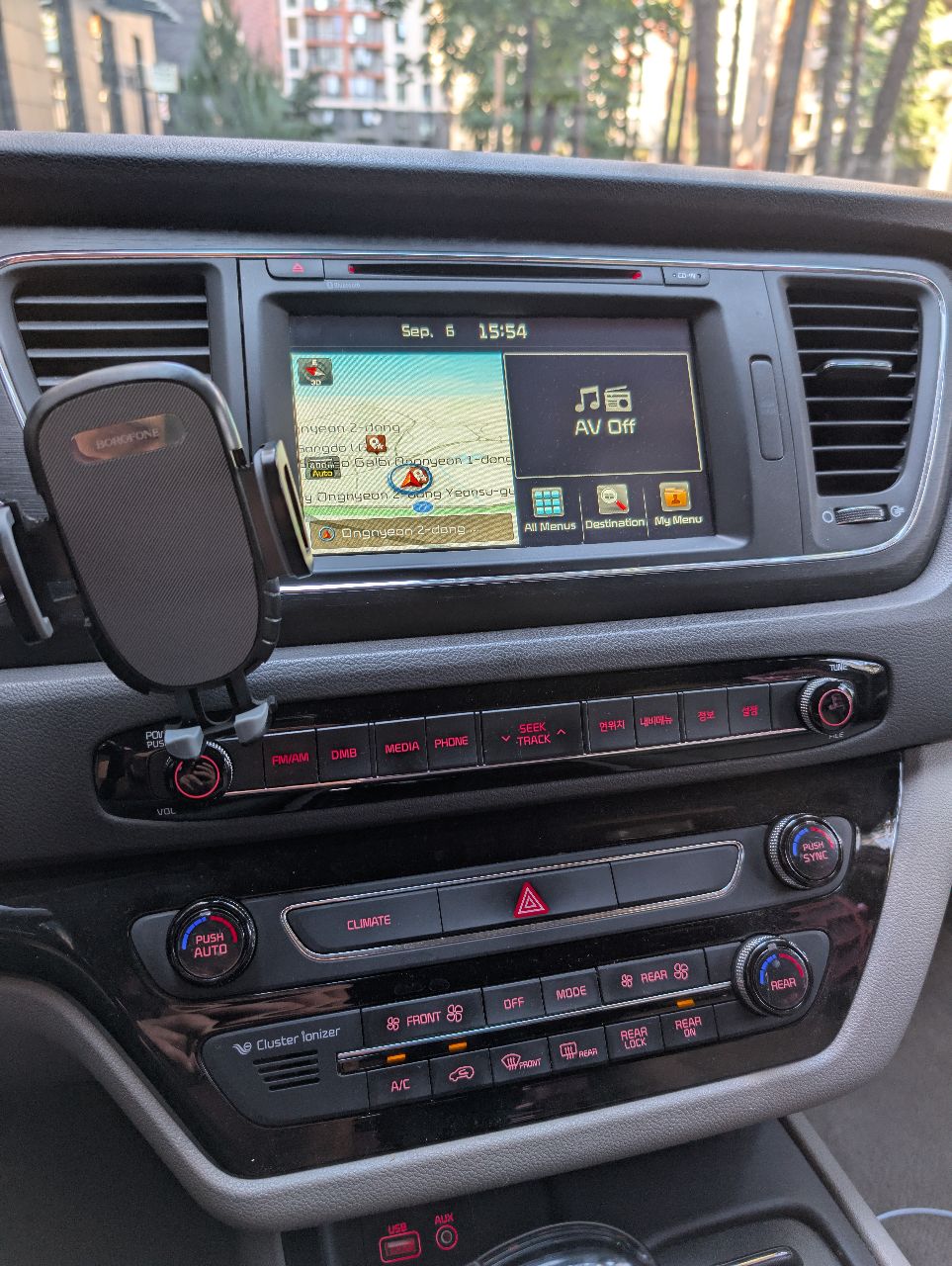 Kia Carnival - фото 11