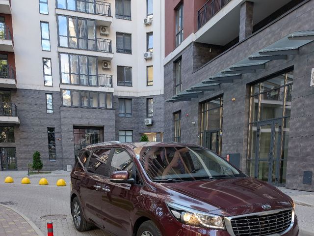 Kia Carnival - фото 5