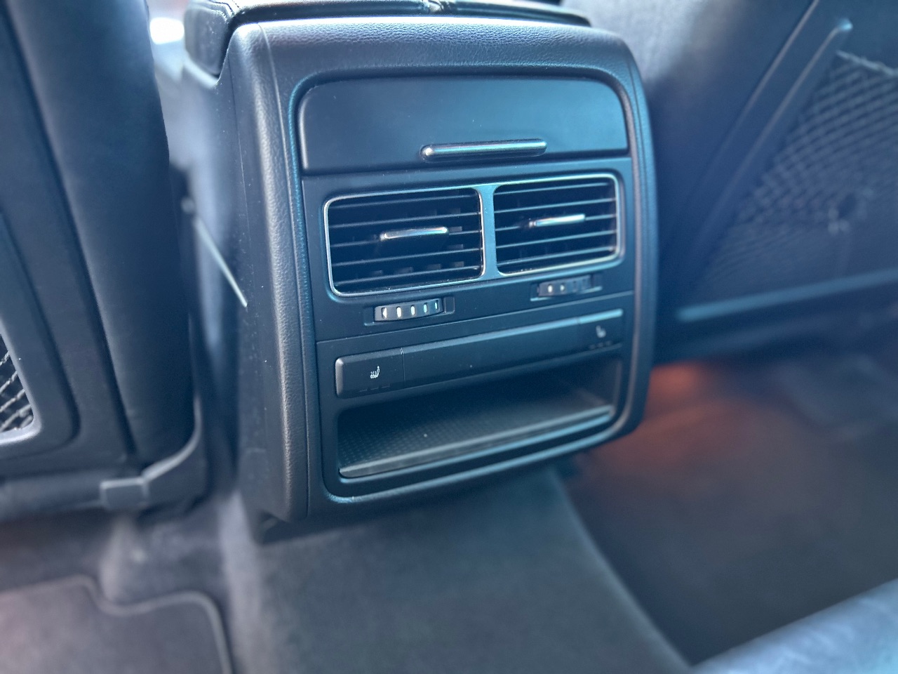 Volkswagen Touareg - фото 20