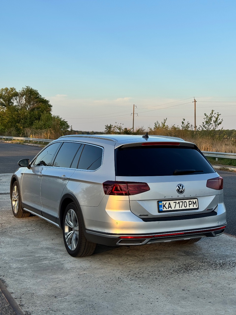 Volkswagen Passat - фото 12