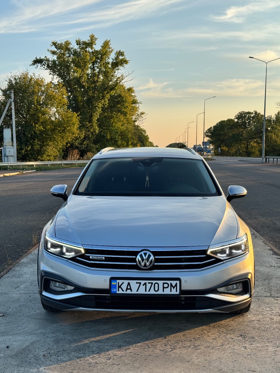 Volkswagen Passat - фото 2