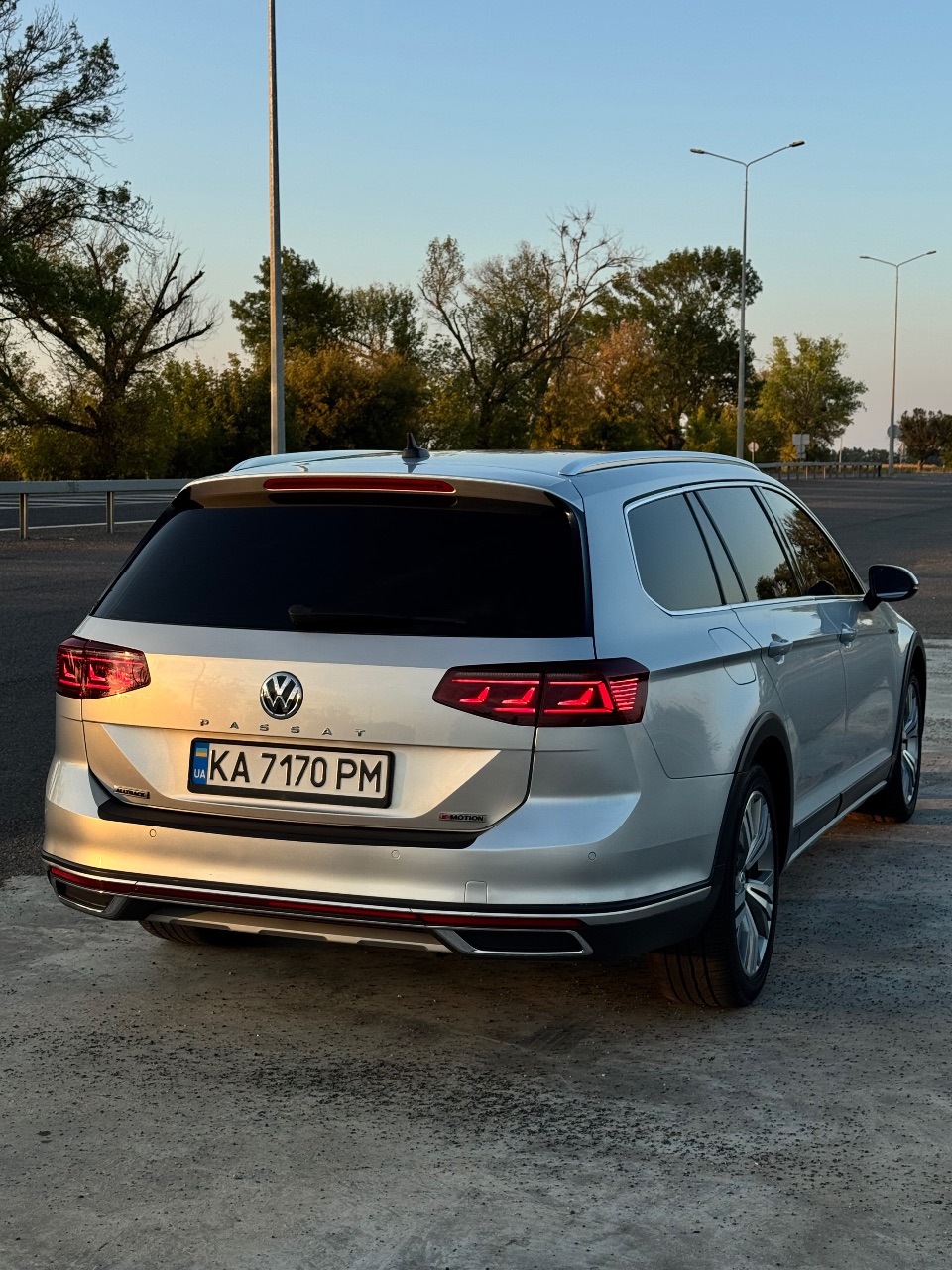 Volkswagen Passat - фото 10