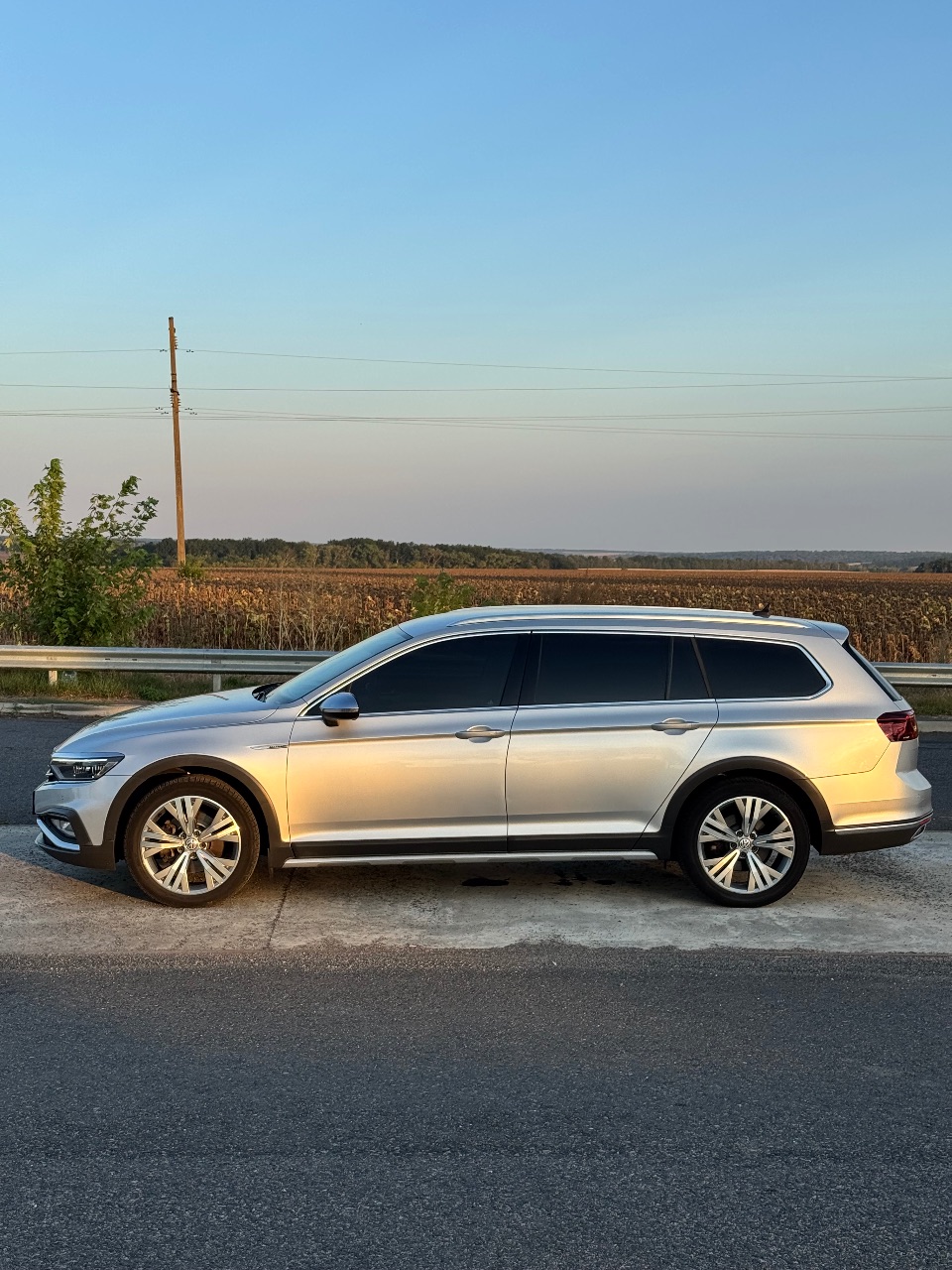 Volkswagen Passat - фото 13