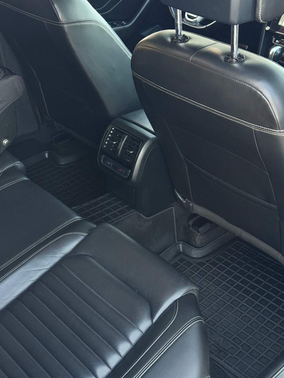 Volkswagen Passat - фото 17