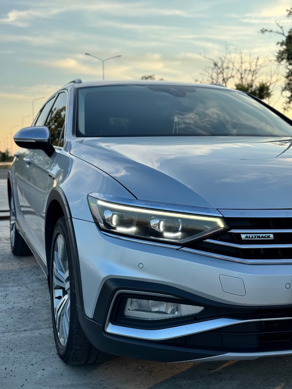 Volkswagen Passat - фото 6