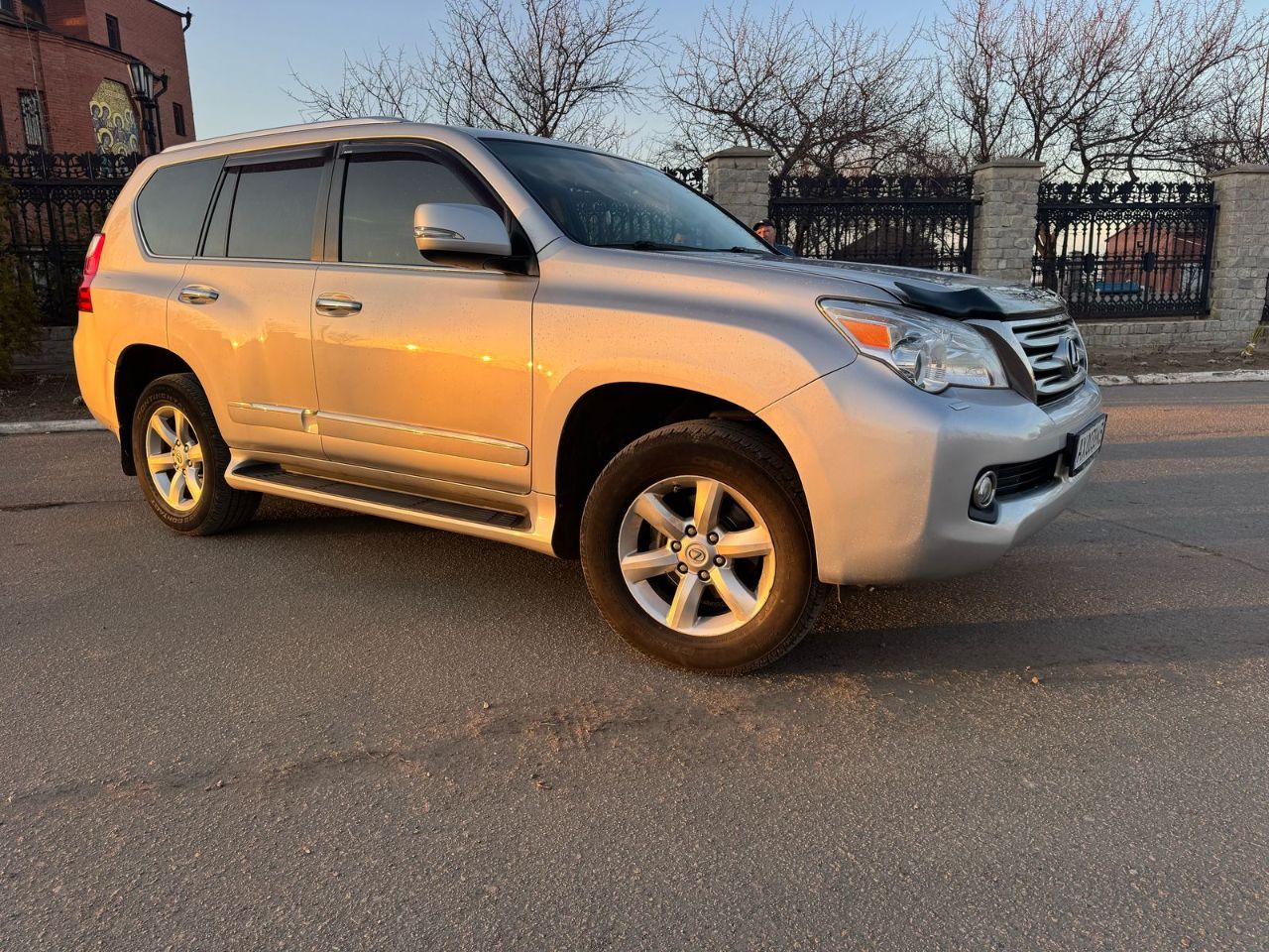 Lexus GX - фото 1