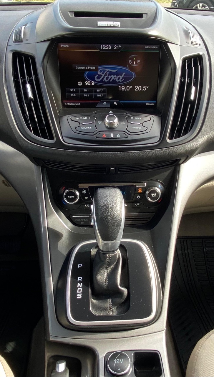 Ford Escape - фото 29