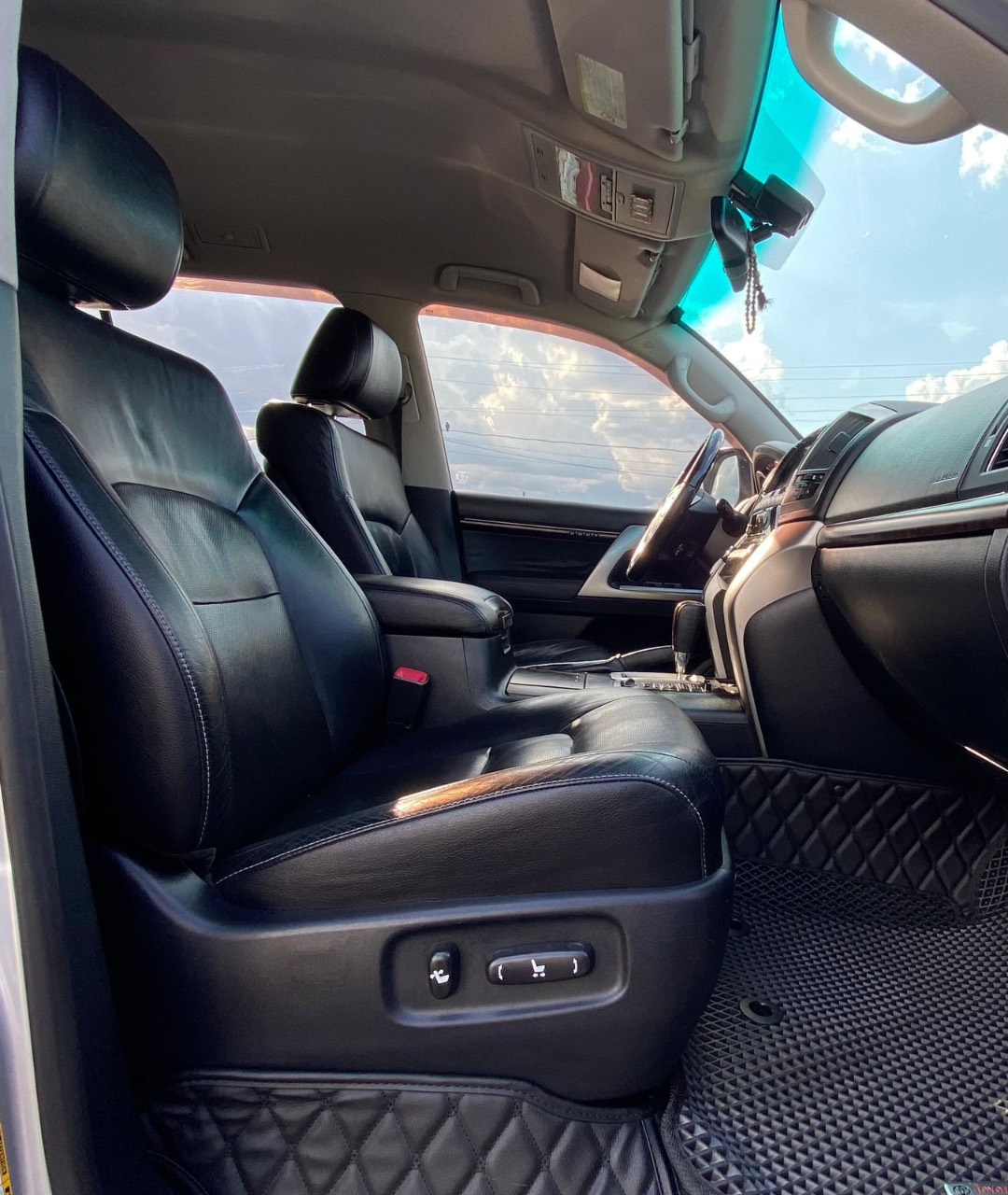 Toyota Land Cruiser - фото 16