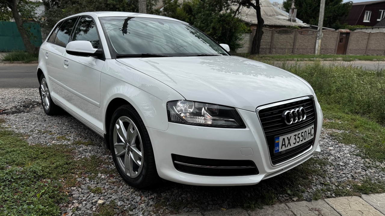 Audi A3 - фото 1