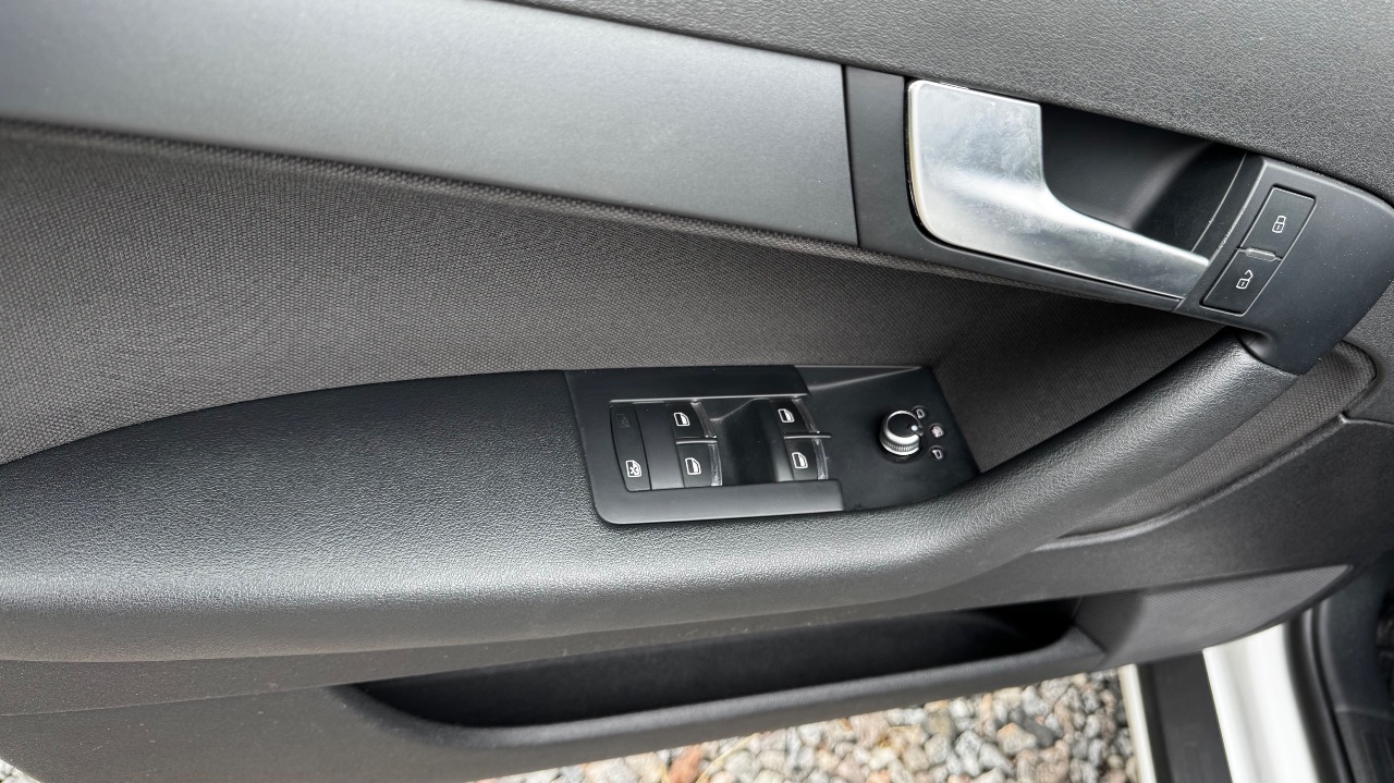 Audi A3 - фото 7