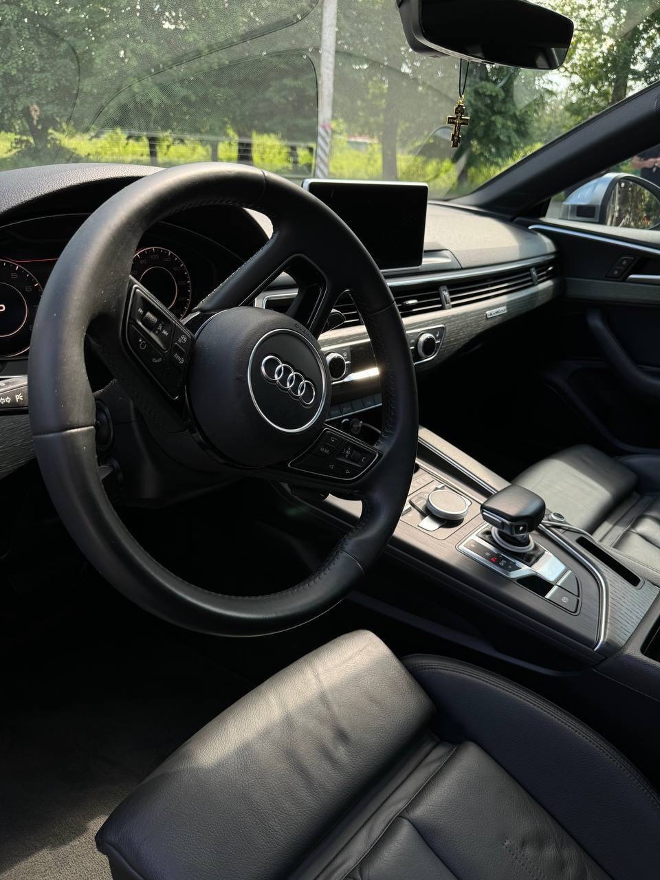 Audi A5 - фото 11