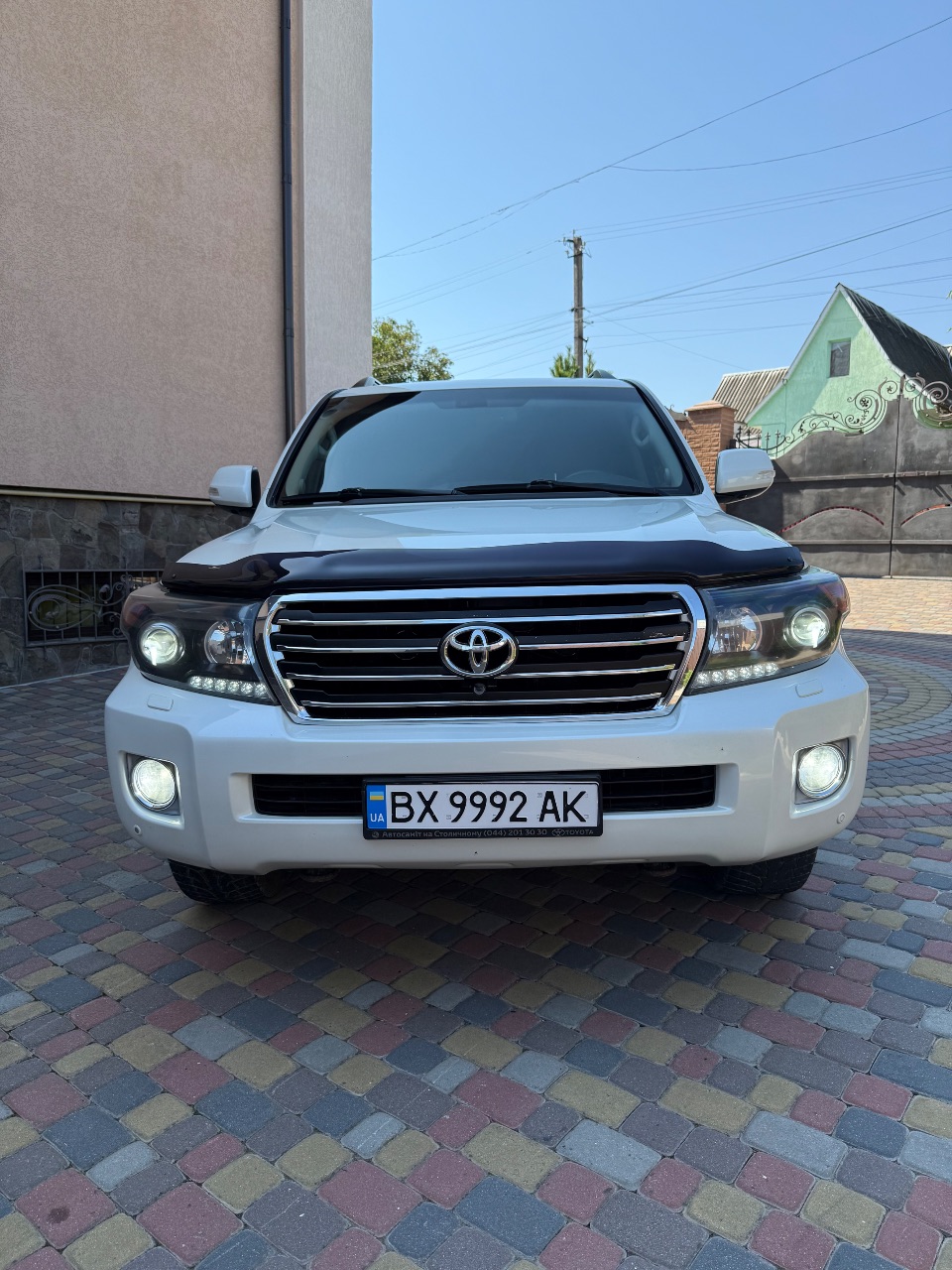 Toyota Land Cruiser - фото 1