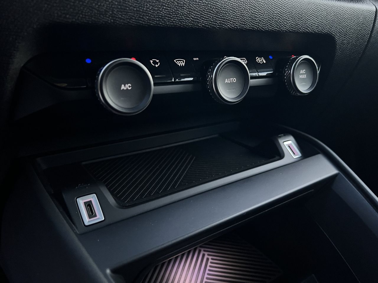 Citroen C4 - фото 23