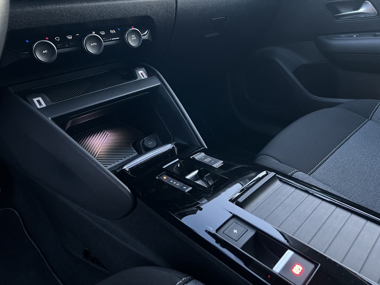 Citroen C4 - фото 22