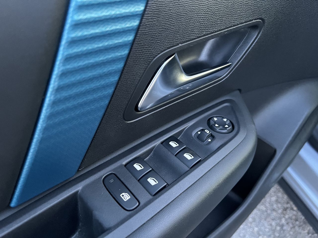 Citroen C4 - фото 14