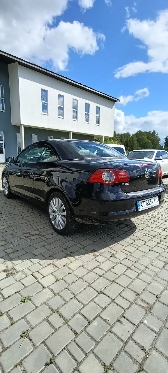 Volkswagen Eos - фото 4