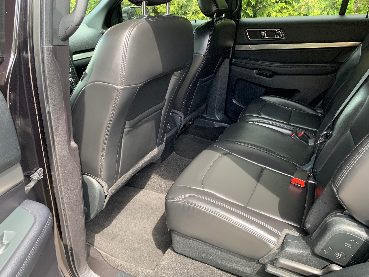 Ford Explorer - фото 16