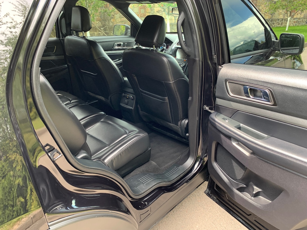 Ford Explorer - фото 12