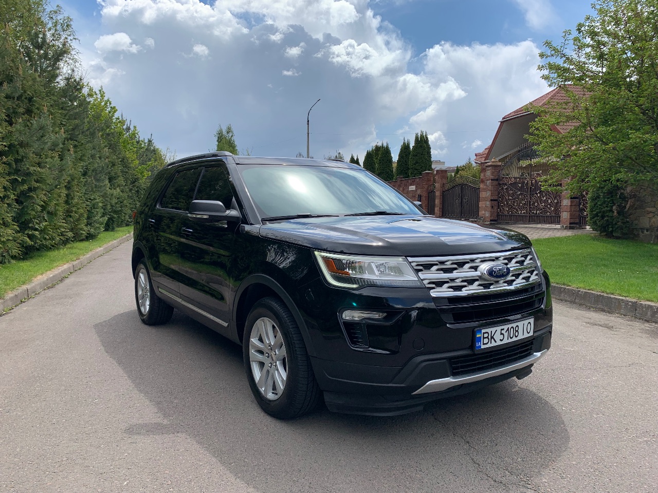 Ford Explorer - фото 2