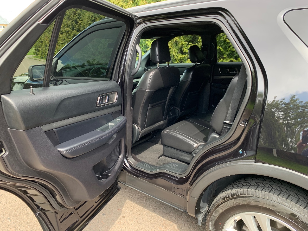 Ford Explorer - фото 17