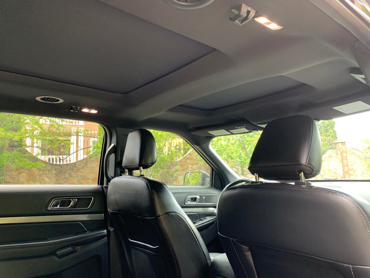 Ford Explorer - фото 13