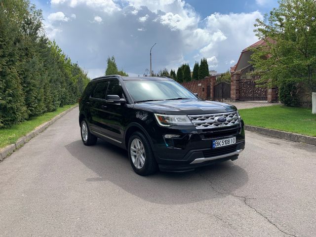 Ford Explorer - зображення 1