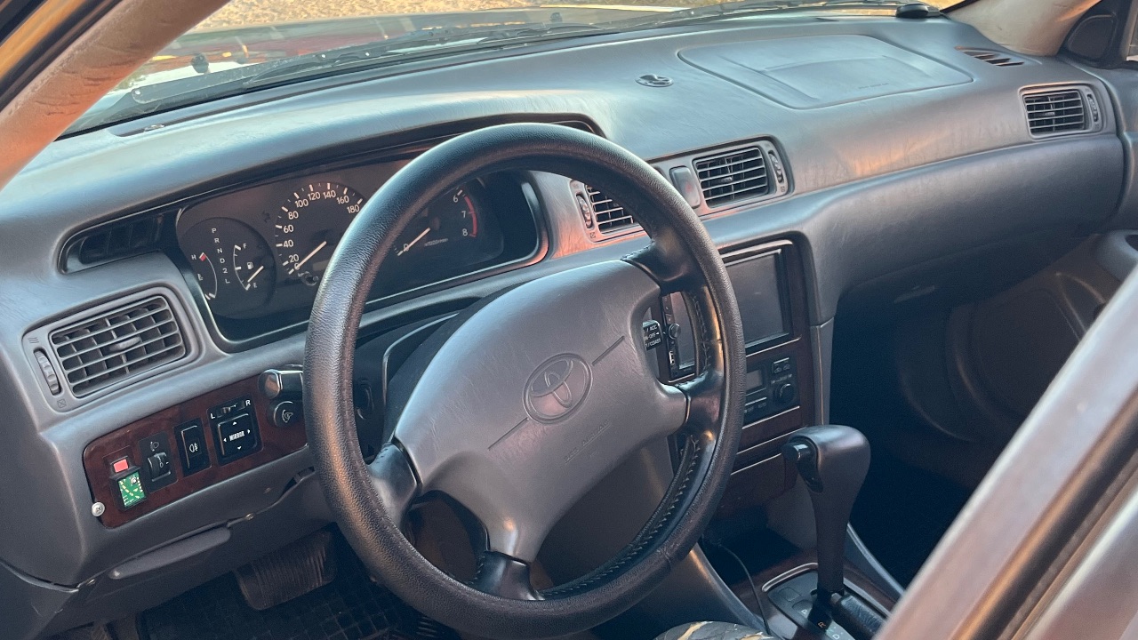 Toyota Camry - фото 4