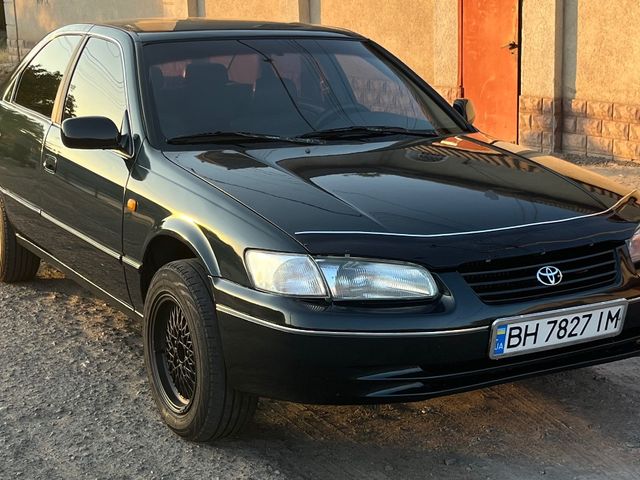 Toyota Camry - зображення 2