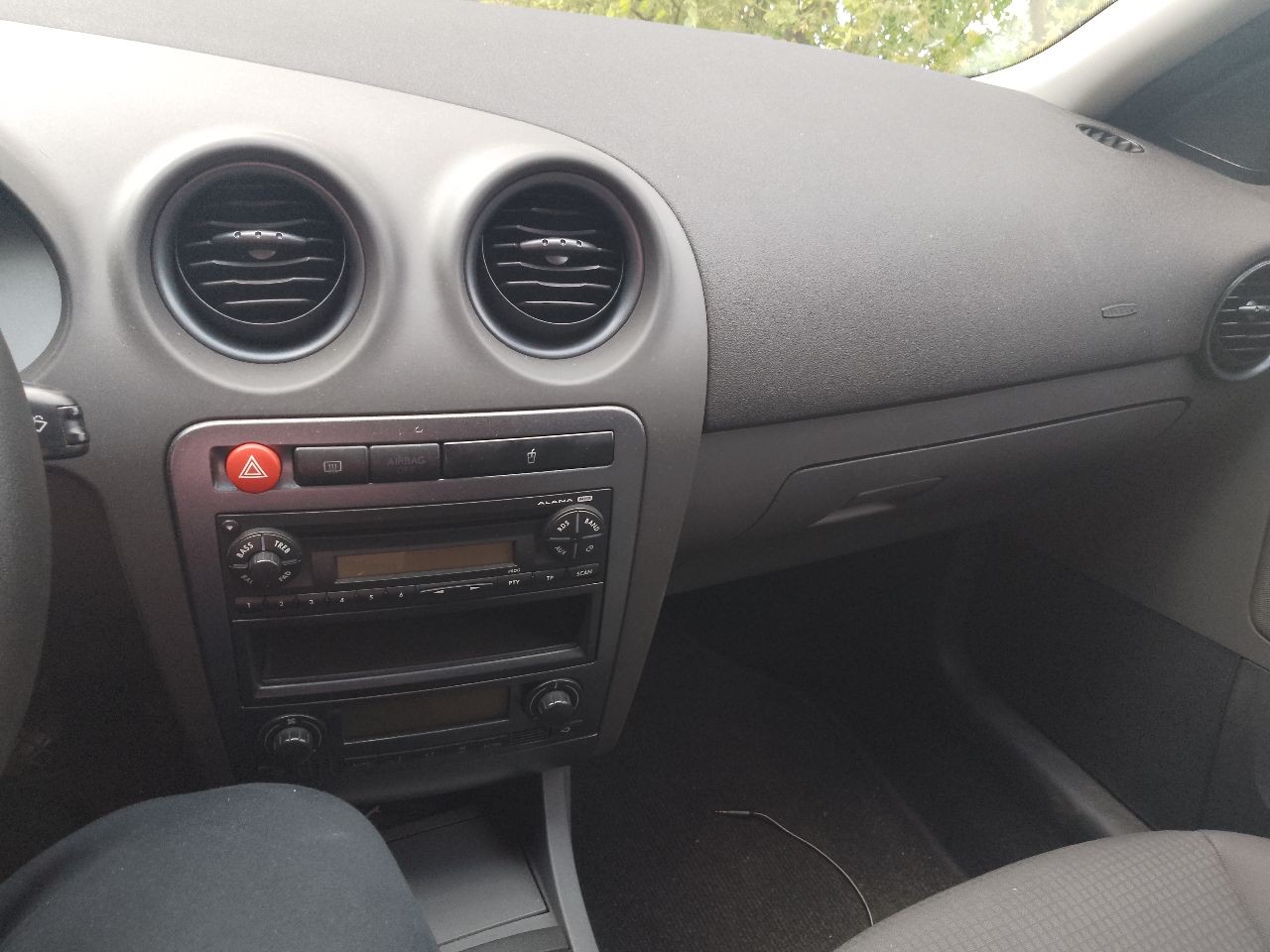 SEAT Ibiza - фото 4