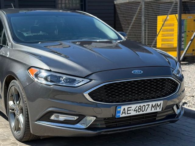 Ford Fusion (North America) - зображення 1
